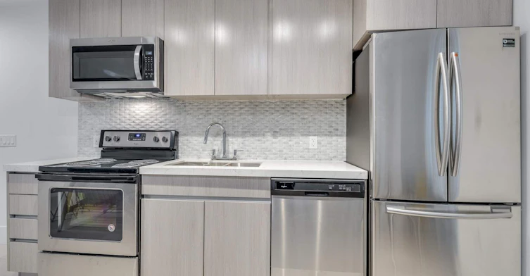 102 - Promotion-1425 Haro Street, Vancouver, BC, V6G 1G2 - 11