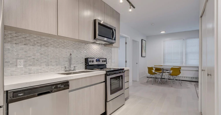 001-1425 Haro Street, Vancouver, BC, V6G 1G2 - 3