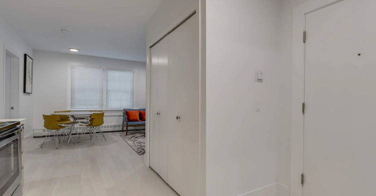 001-1425 Haro Street, Vancouver, BC, V6G 1G2 - 4