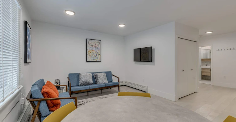 001-1425 Haro Street, Vancouver, BC, V6G 1G2 - 2