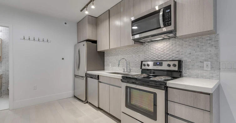 001-1425 Haro Street, Vancouver, BC, V6G 1G2 - 13