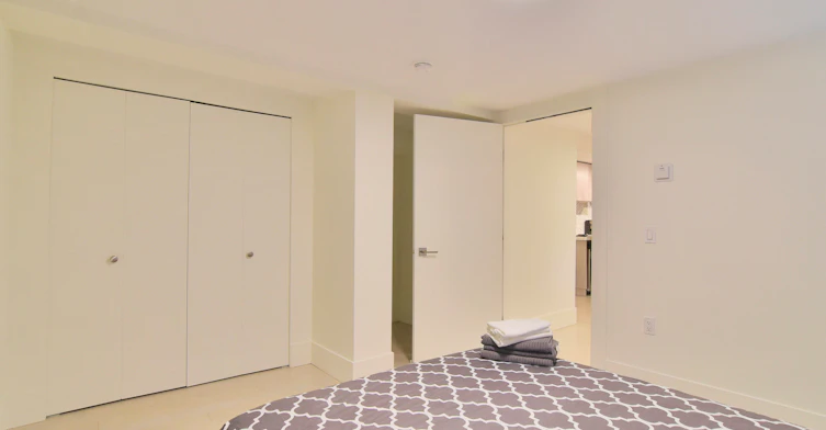 003-1425 Haro Street, Vancouver, BC, V6G 1G2 - 5