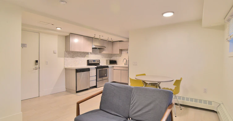003-1425 Haro Street, Vancouver, BC, V6G 1G2 - 6