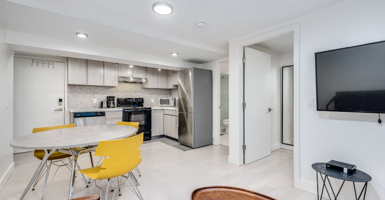 003-1425 Haro Street, Vancouver, BC, V6G 1G2 - 7