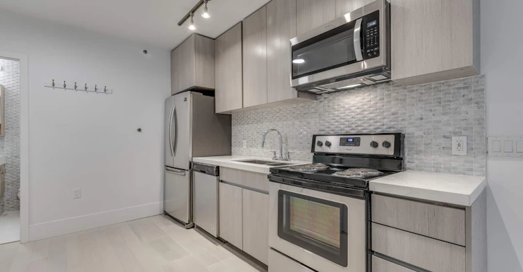 103-1425 Haro Street, Vancouver, BC, V6G 1G2 - 14