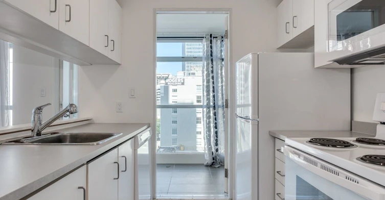 1002-438 Seymour Street, Vancouver, BC, V6B 1V5 - 8