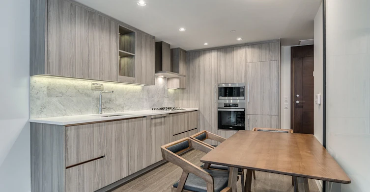 211-89 Nelson Street, Vancouver, BC, V3J 1S7 - 12