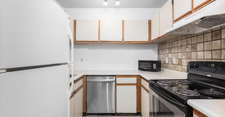 303-1405 Haro Street, Vancouver, BC, V6G 1G2 - 6