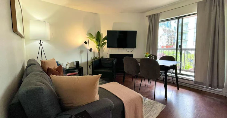 302-1405 Haro Street, Vancouver, BC, V6G 1G2 - 2