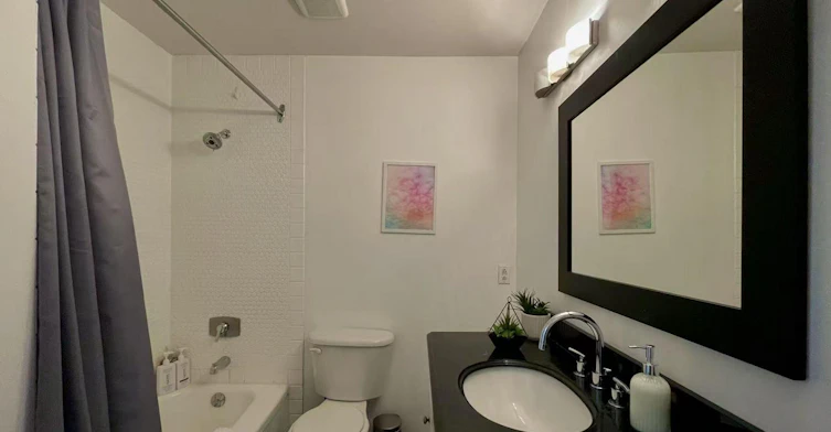 302-1405 Haro Street, Vancouver, BC, V6G 1G2 - 3