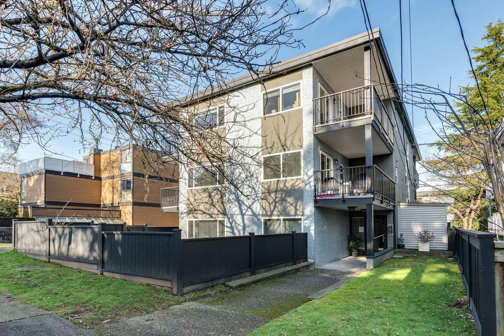 302-1985 West 8th Avenue, Vancouver, BC, V6J 1W2 - 10