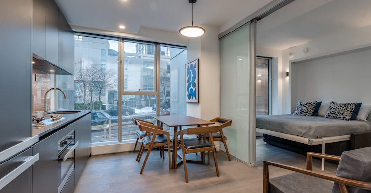 203-1480 Howe Street, Vancouver, BC, V6Z 1C4