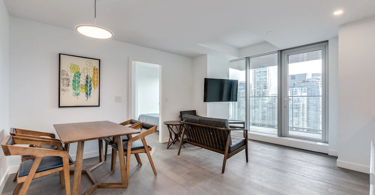 2701-1480 Howe Street, Vancouver, BC, V6Z 1C4