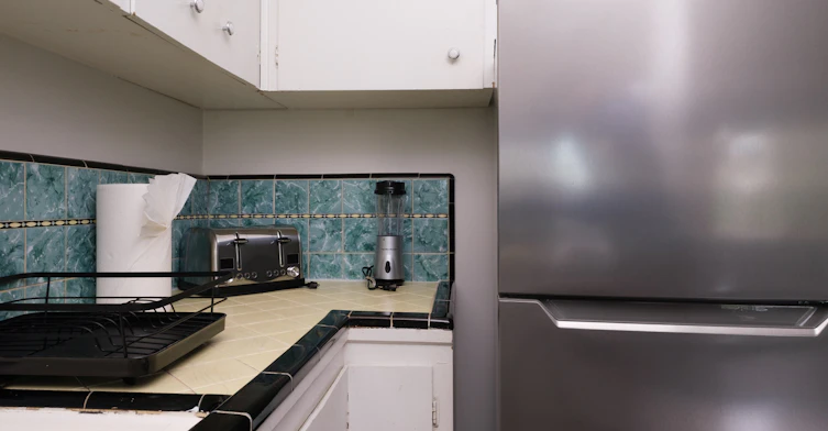 101-1540 Haro Street, Vancouver, BC, V6G 1G5 - 5