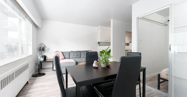 204-1540 Haro Street, Vancouver, BC, V6G 1G5 - 4