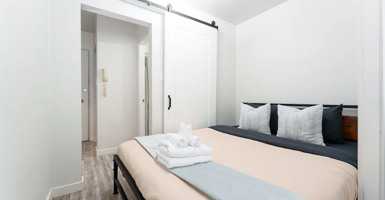204-1540 Haro Street, Vancouver, BC, V6G 1G5 - 9