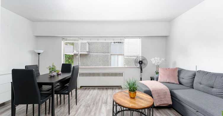 204-1540 Haro Street, Vancouver, BC, V6G 1G5