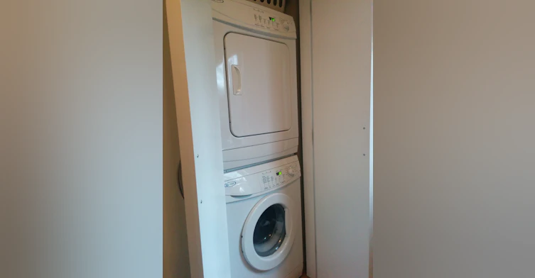 103-1540 Haro Street, Vancouver, BC, V6G 1G5 - 8