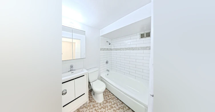 201-1540 Haro Street, Vancouver, BC, V6G 1G5 - 7