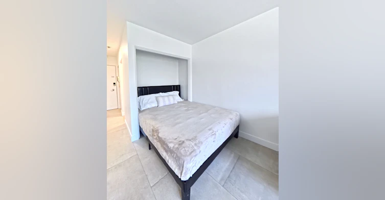 201-1540 Haro Street, Vancouver, BC, V6G 1G5 - 11