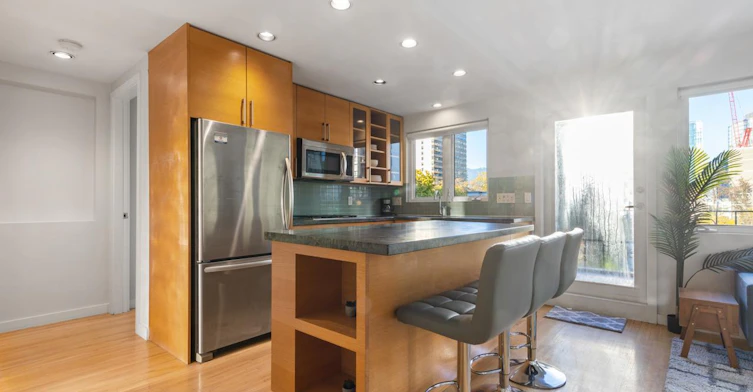 301-1540 Haro Street, Vancouver, BC, V6G 1G5 - 6