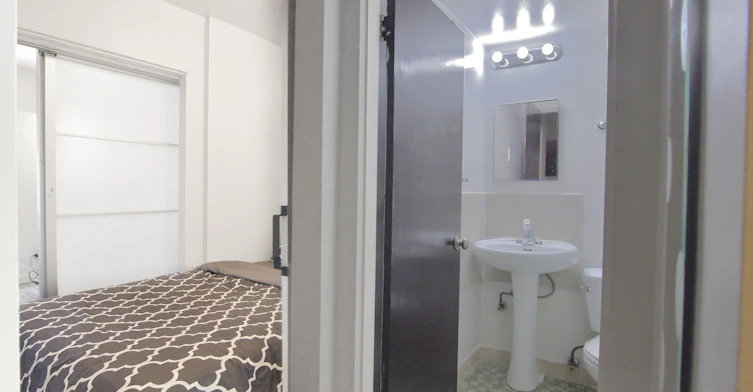 112-1540 Haro Street, Vancouver, BC, V6G 1G5 - 9