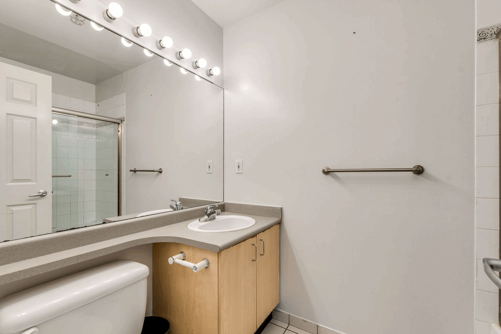 201-1010 Howe Street, Vancouver, BC, V6Z 1P5 - 8