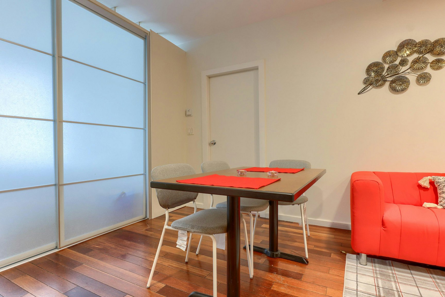 204-440 Richards Street, Vancouver, BC, V6B 2Z3 - 2