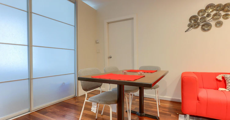 204-440 Richards Street, Vancouver, BC, V6B 2Z3 - 2