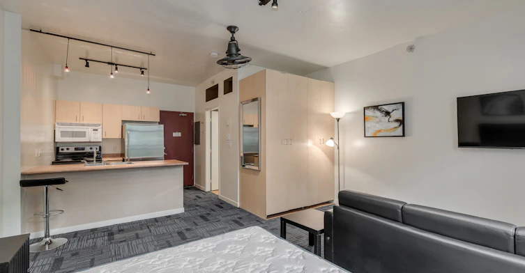 310-22 East Cordova, Vancouver, BC, V6A 4G8 - 4