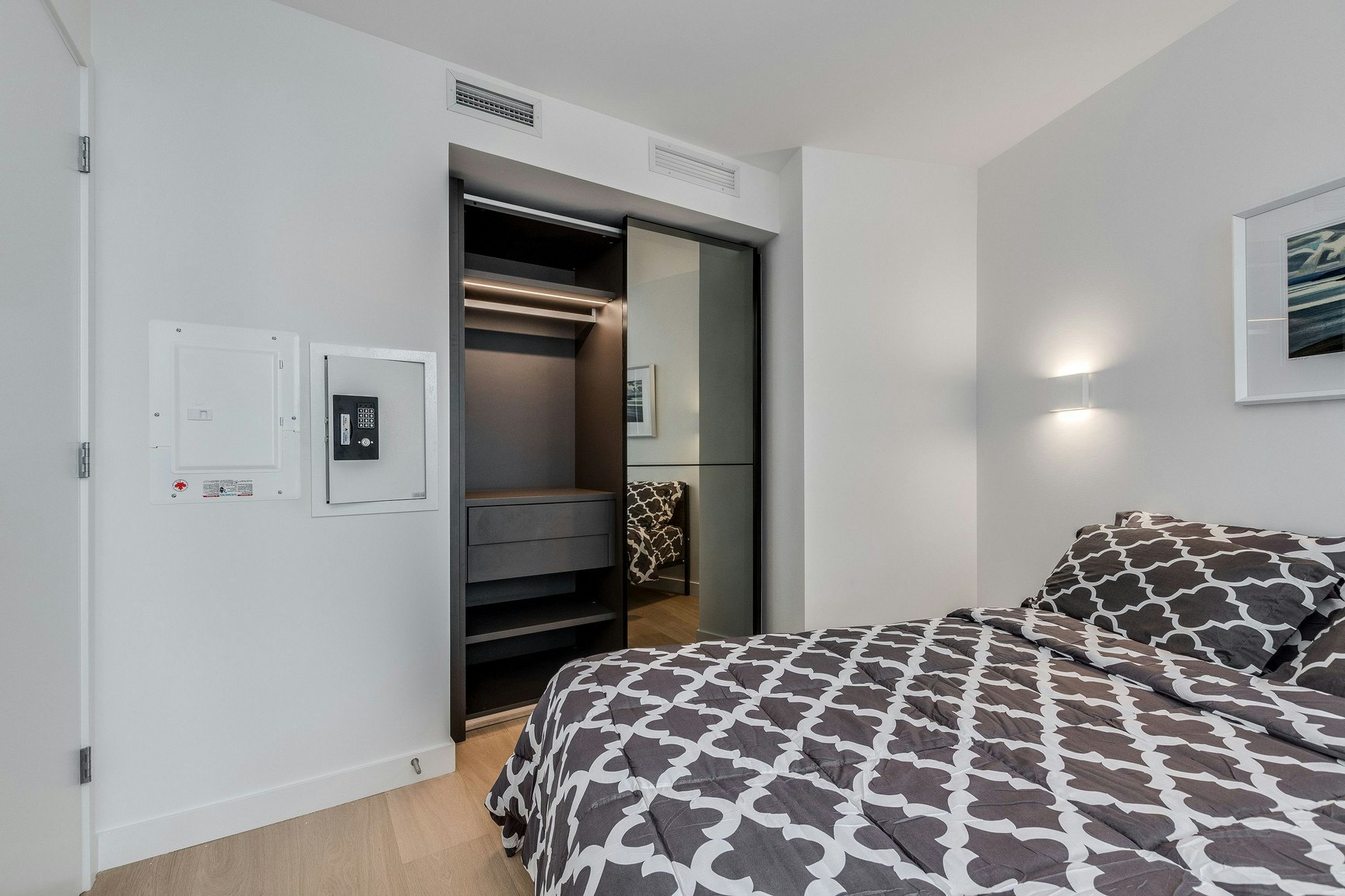1002-1289 Hornby Street, Vancouver, BC, V6Z 1W4 - 17