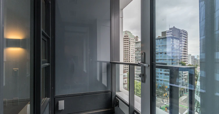 1002-1289 Hornby Street, Vancouver, BC, V6Z 1W4 - 4