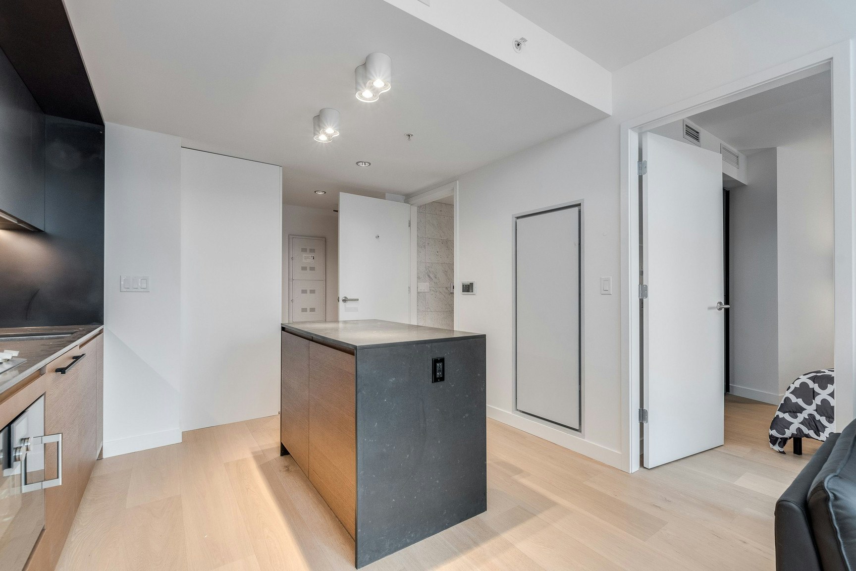 1002-1289 Hornby Street, Vancouver, BC, V6Z 1W4 - 18