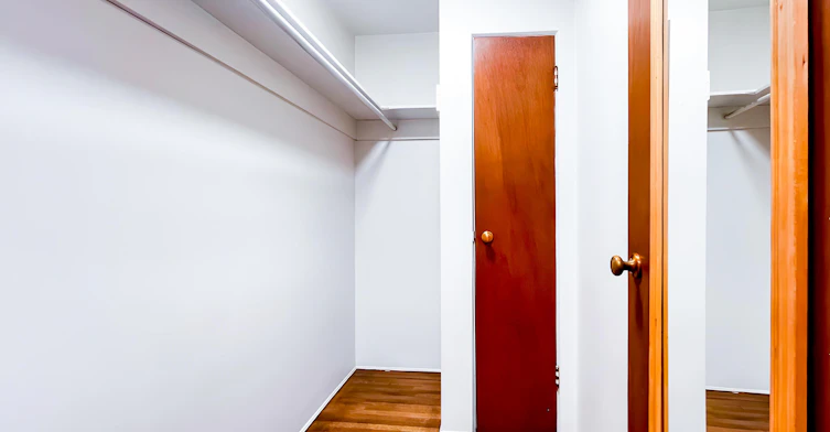 109-1925 Nelson Street, Vancouver, BC, V6G 1N3 - 5
