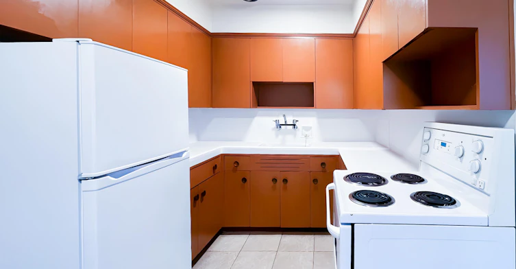 109-1925 Nelson Street, Vancouver, BC, V6G 1N3 - 12