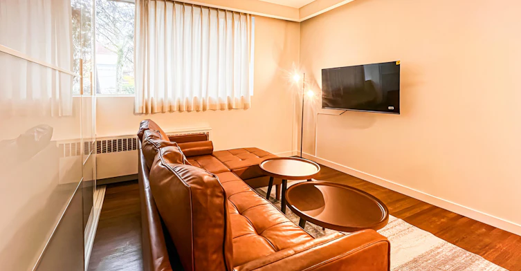 002-1925 Nelson Street, Vancouver, BC, V6G 1N3
