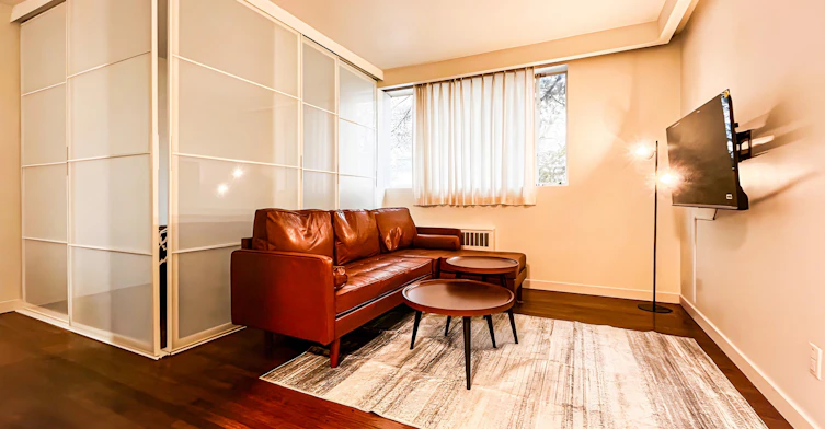 002-1925 Nelson Street, Vancouver, BC, V6G 1N3 - 2