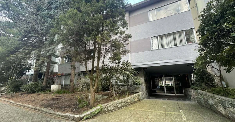 002-1925 Nelson Street, Vancouver, BC, V6G 1N3 - 3