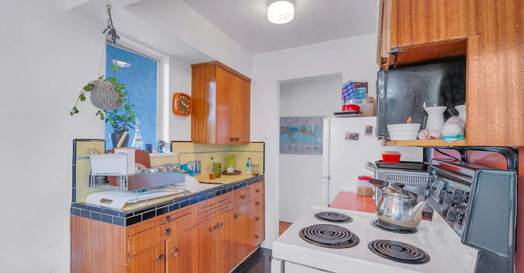 300-1925 Nelson Street, Vancouver, BC, V6G 1N3 - 8