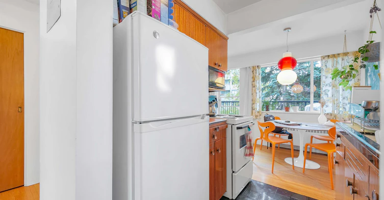 300-1925 Nelson Street, Vancouver, BC, V6G 1N3 - 6