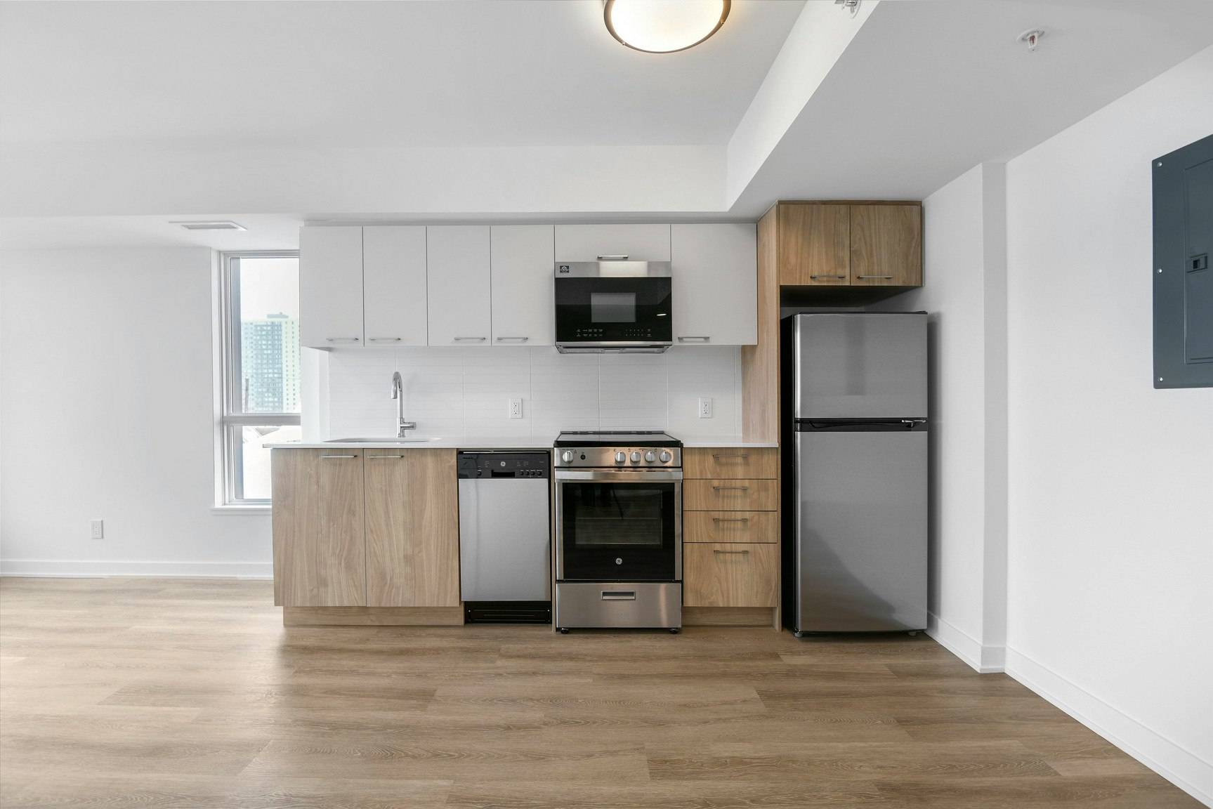 19 Robinson Avenue, Ottawa, ON, K1N 8N8 - 24