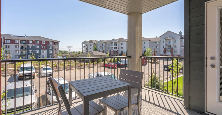 930 156 Street Northwest, Edmonton, AB, T6R 0N7 - 5