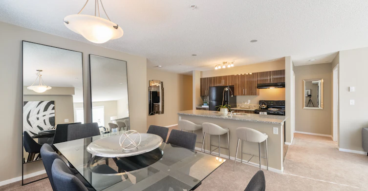 930 156 Street Northwest, Edmonton, AB, T6R 0N7 - 4
