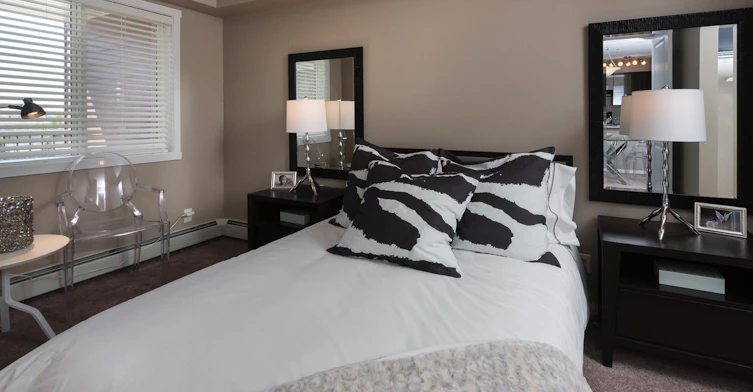930 156 Street Northwest, Edmonton, AB, T6R 0N7 - 8