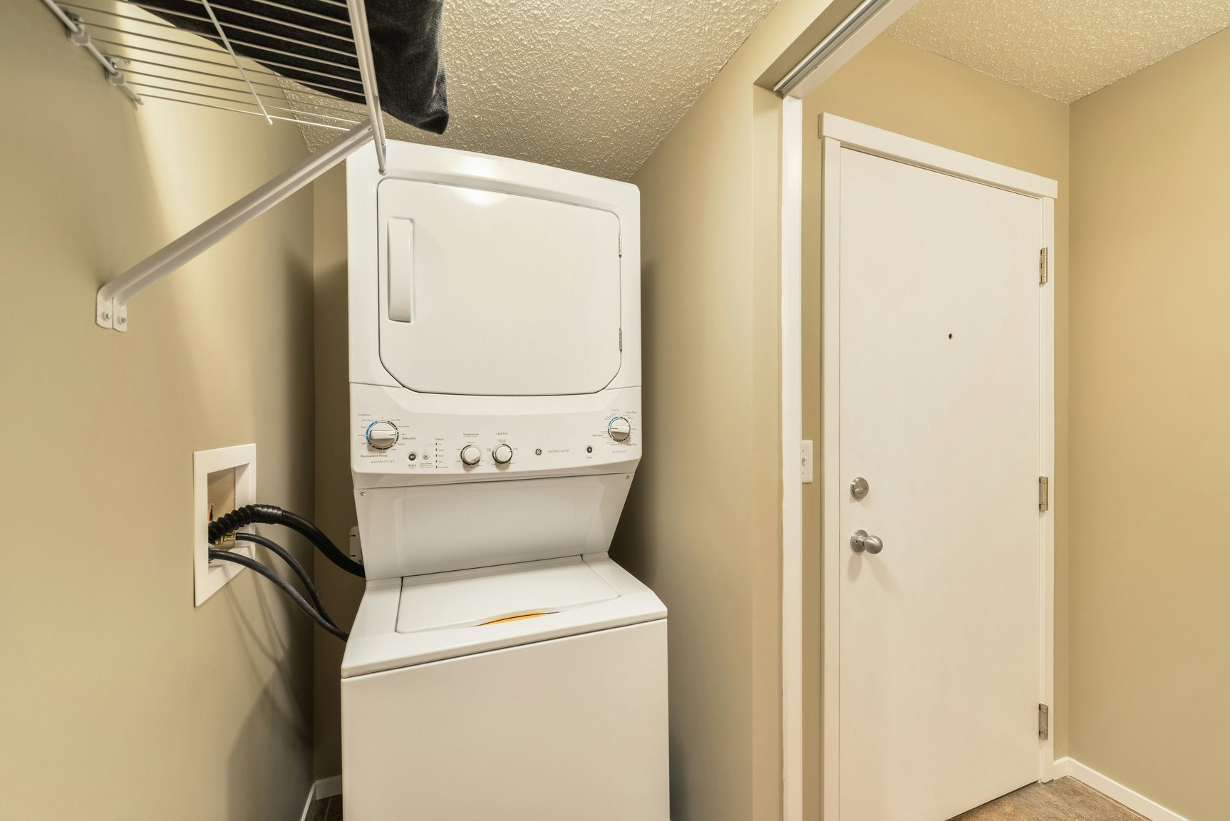 930 156 Street Northwest, Edmonton, AB, T6R 0N7 - 11