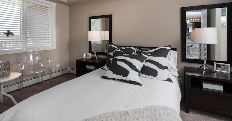 930 156 Street Northwest, Edmonton, AB, T6R 0N7 - 8