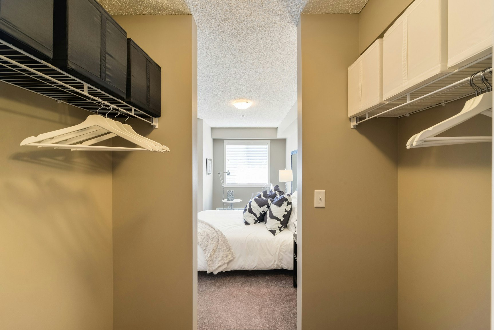 930 156 Street Northwest, Edmonton, AB, T6R 0N7 - 9
