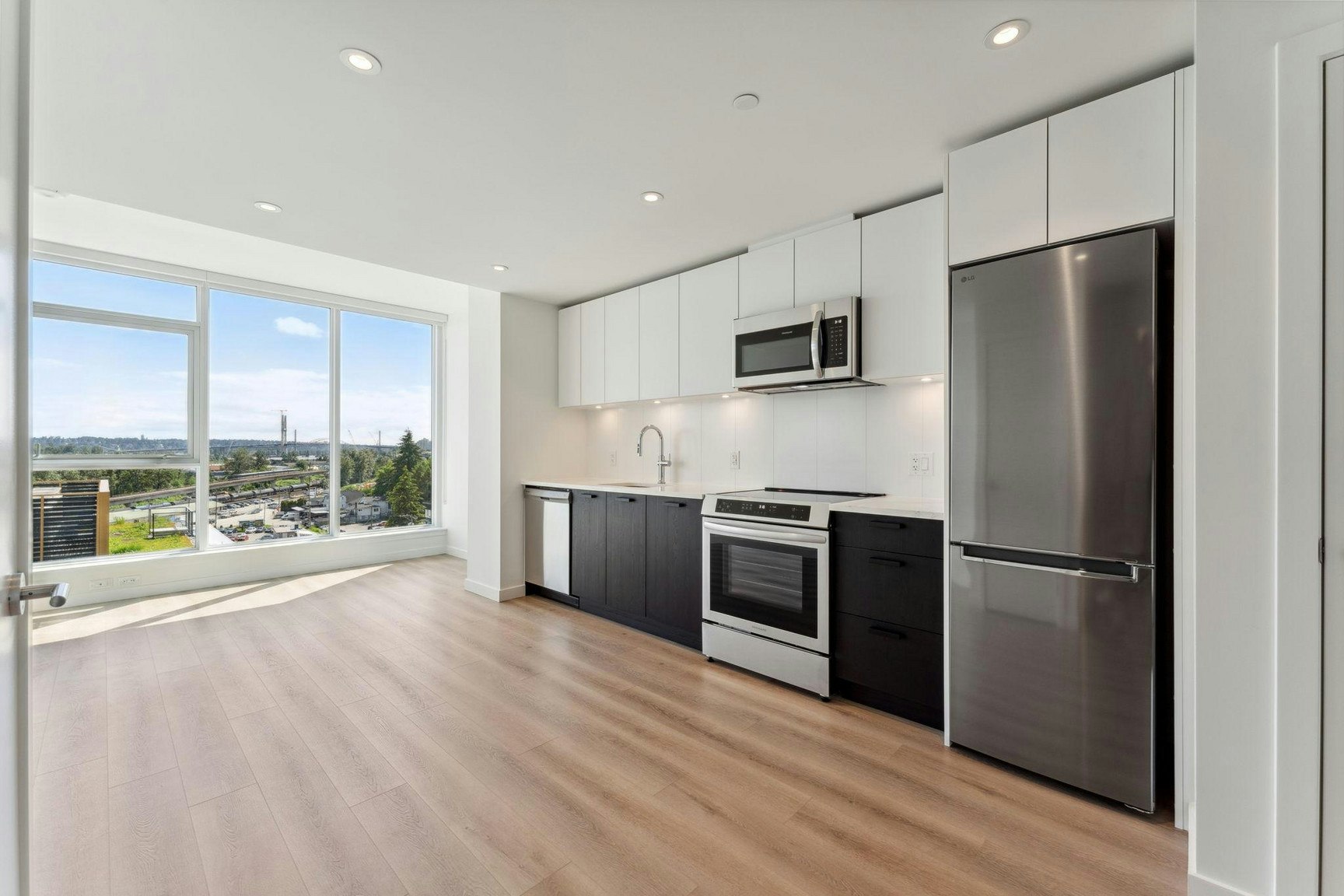 2111-150 Braid Street, New Westminster, BC, V3L 0L4 - 2