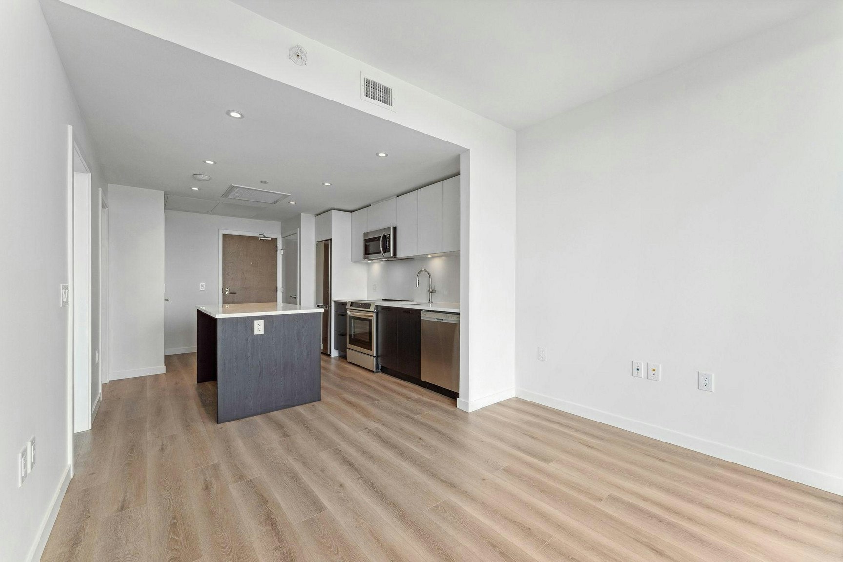 0000-150 Braid Street, New Westminster, BC, V3L 1Y6 - 3