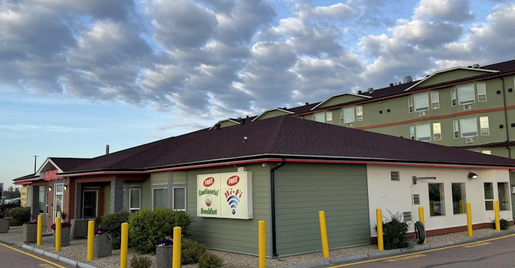 408-7712 Sparrow Drive, Leduc, AB, T9E 8A5 - 2